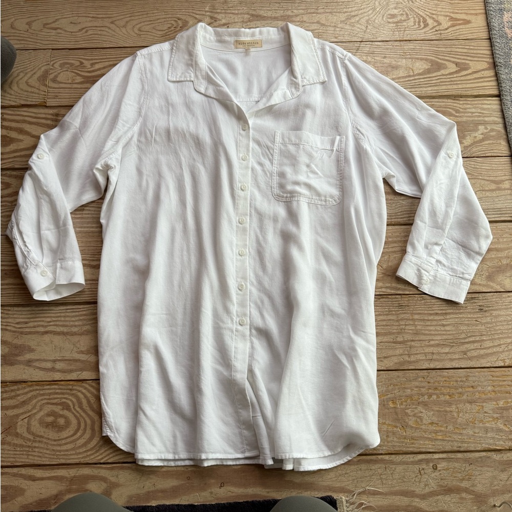 Side Stitch White Button-Front Relaxed Blouse